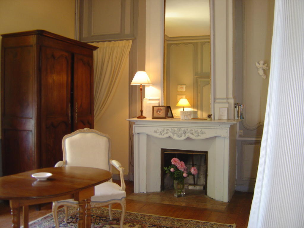 Chateau De Beaulieu Saumur Room photo